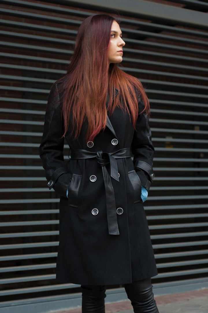 Women's long coat made of leather and wool in USA
